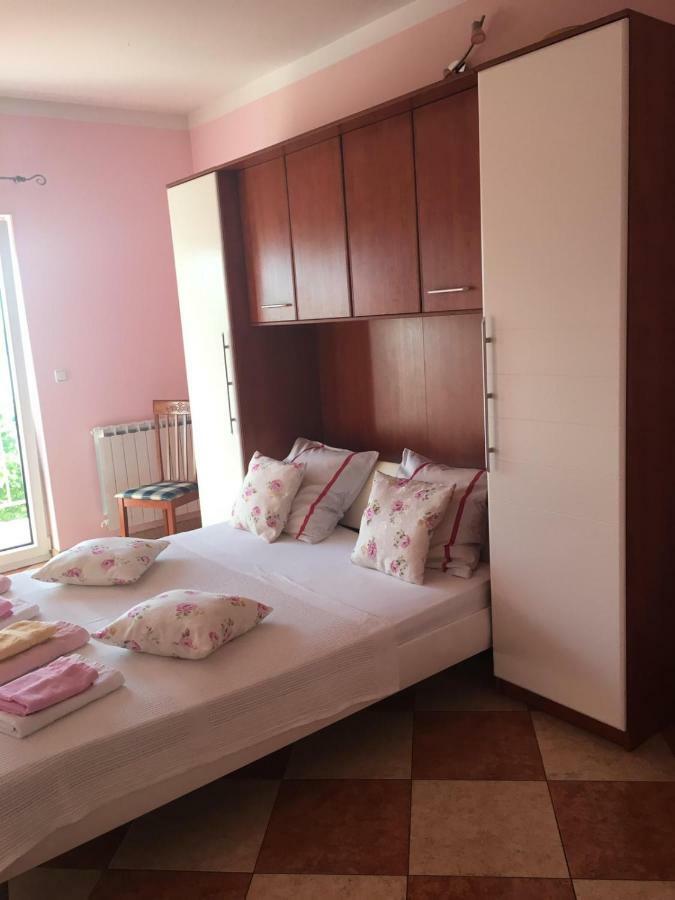 Villa Mirjana Dramalj Exterior foto